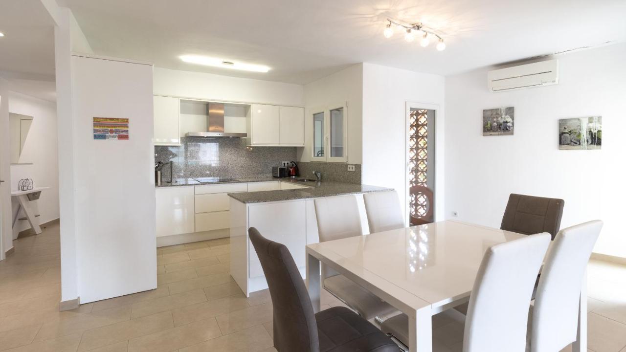 Modern 2 Bedroom Apartment 100 M From The Beach Γιαβέα Εξωτερικό φωτογραφία